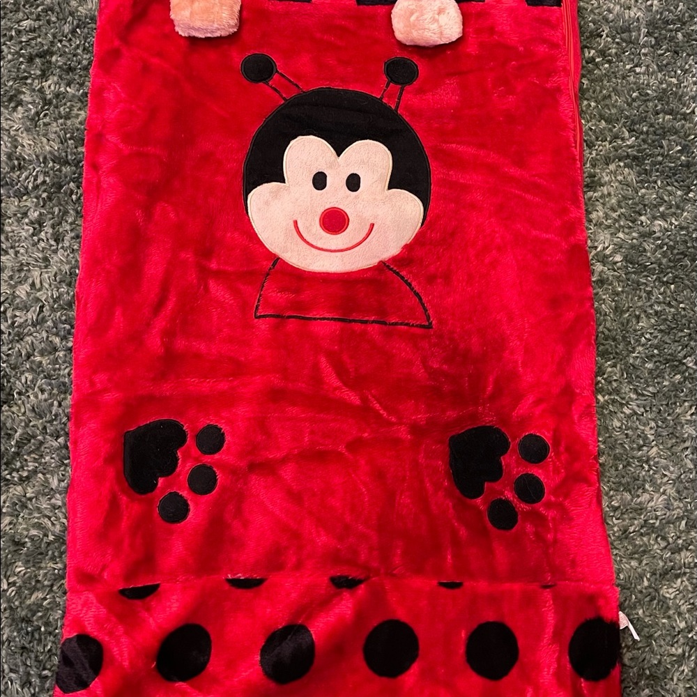 Kids Lady bug plush sleeping bag - Picture 13 of 15
